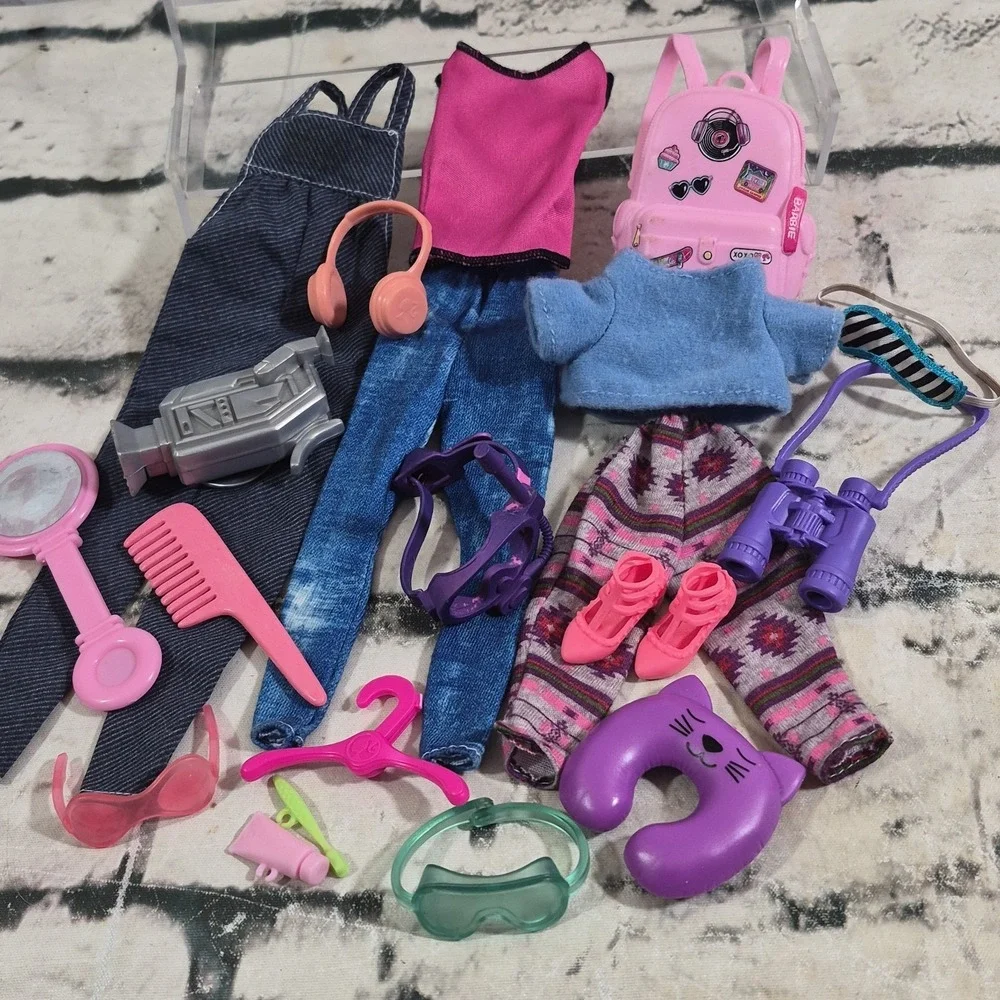 Barbie Doll Clothes Accessories Vacation Adventure Lot Outfits Shoes Pillow Bag